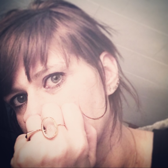 Meet your Posher, Molly - Picture 1 of 1